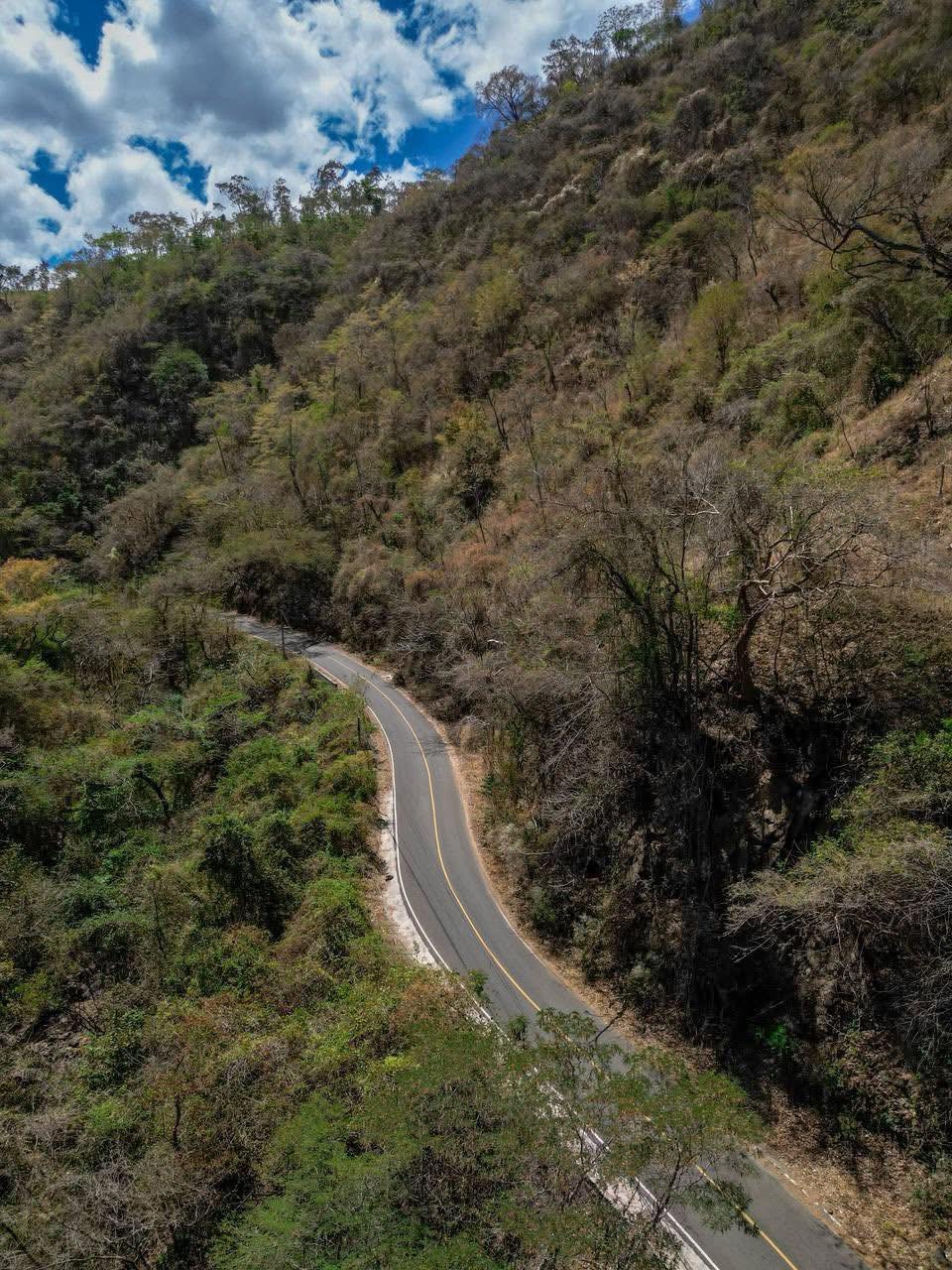 Más conectividad y seguridad con nueva carretera entre San Antonio y El Carrizal