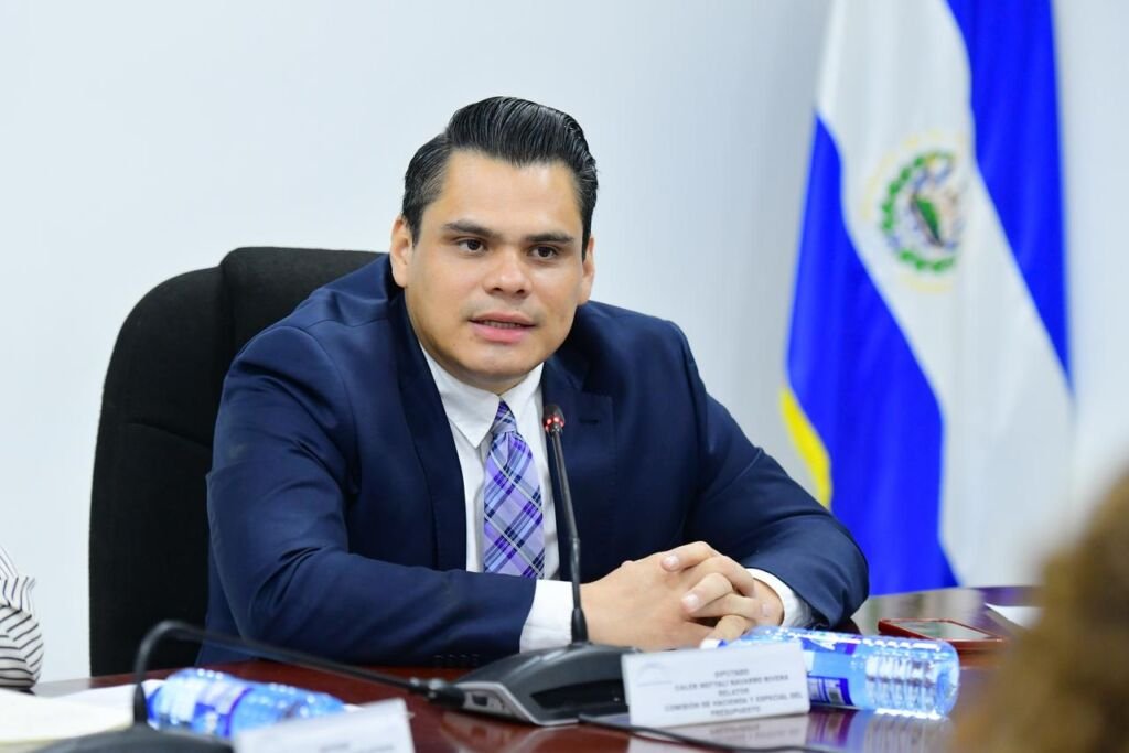 Comisión de Hacienda avala medidas para impulsar infraestructura y fomentar inversión extranjera